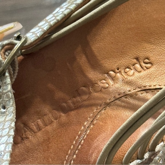 L’Amour Des Pieds Gold Silver Snake Print Leather Sandals Size 7.5 Women - Picture 10 of 11